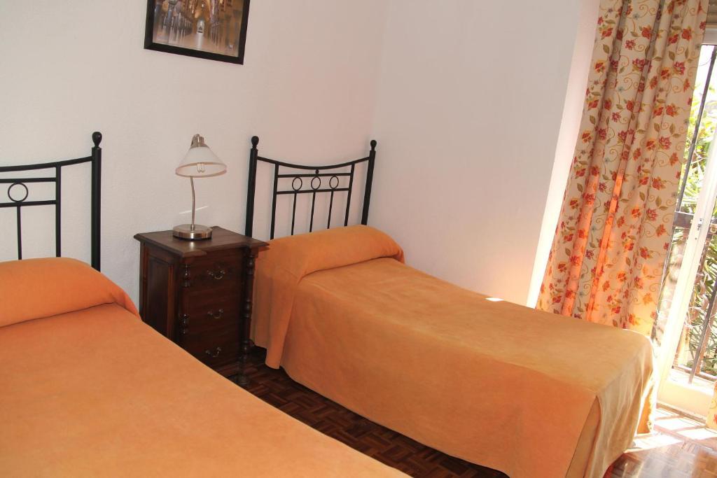Pension Catedral Sevilla Ruang foto